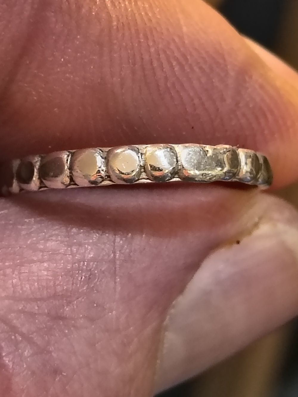 Delicate Sterling Silver Dot-Accent Stacker Band Ring Size 6.5 Unsigned